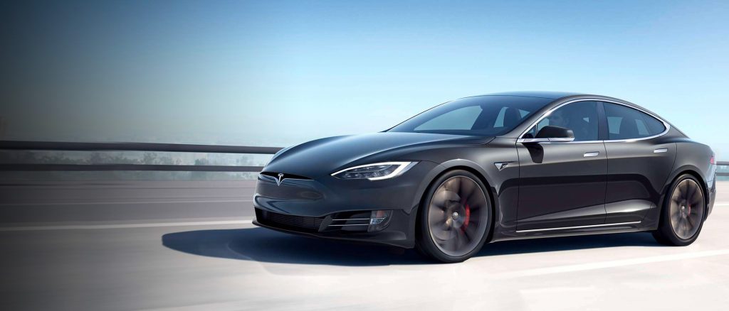 Tesla Model S avec chauffeur privé VTC en Provence-Alpes-Côte d’Azur